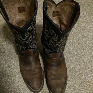 Tony lama size 11 D cowboy boots.